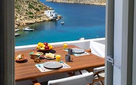 Droufakos' Home, Lux Seafront Apartment W. View